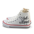 Pachet de teniși de nuntă pictați manual – Just Married Tall