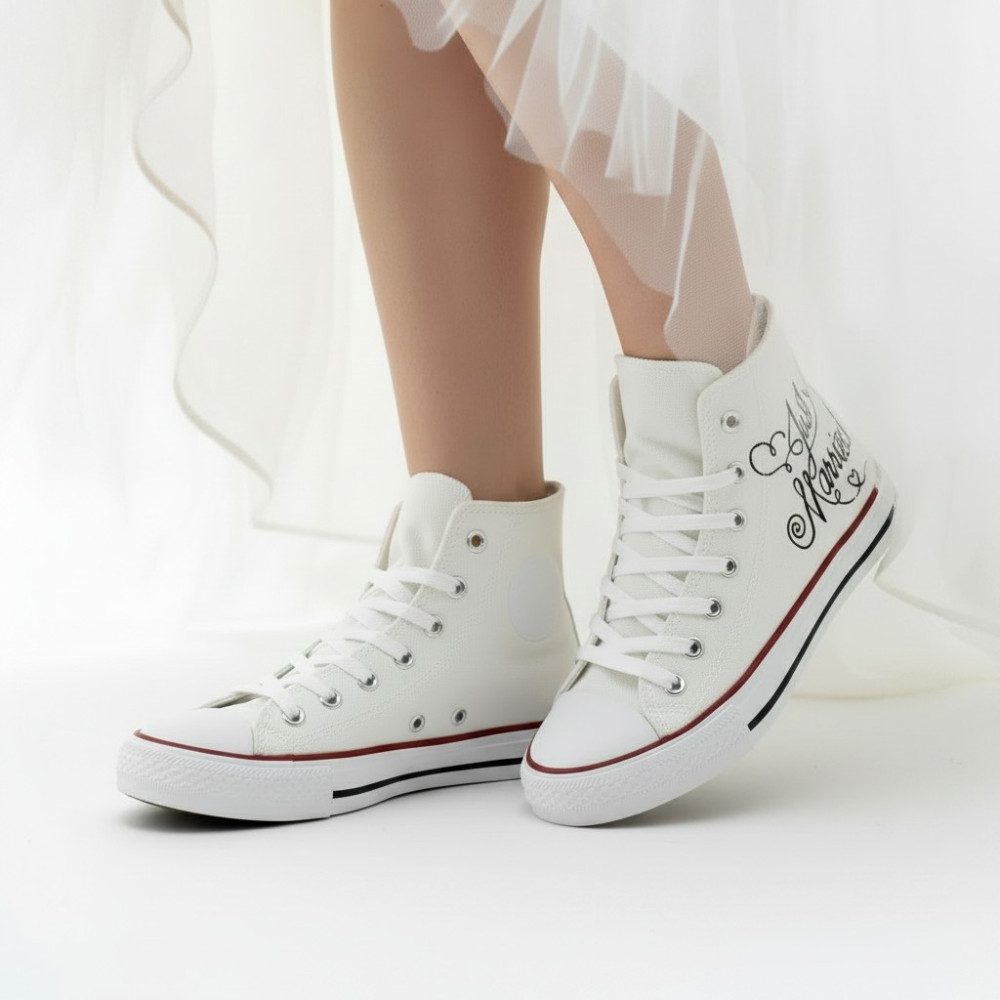 Teniși de nuntă pictați manual – Just Married Tall White
