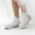 Teniși de nuntă pictați manual – Just Married Tall White